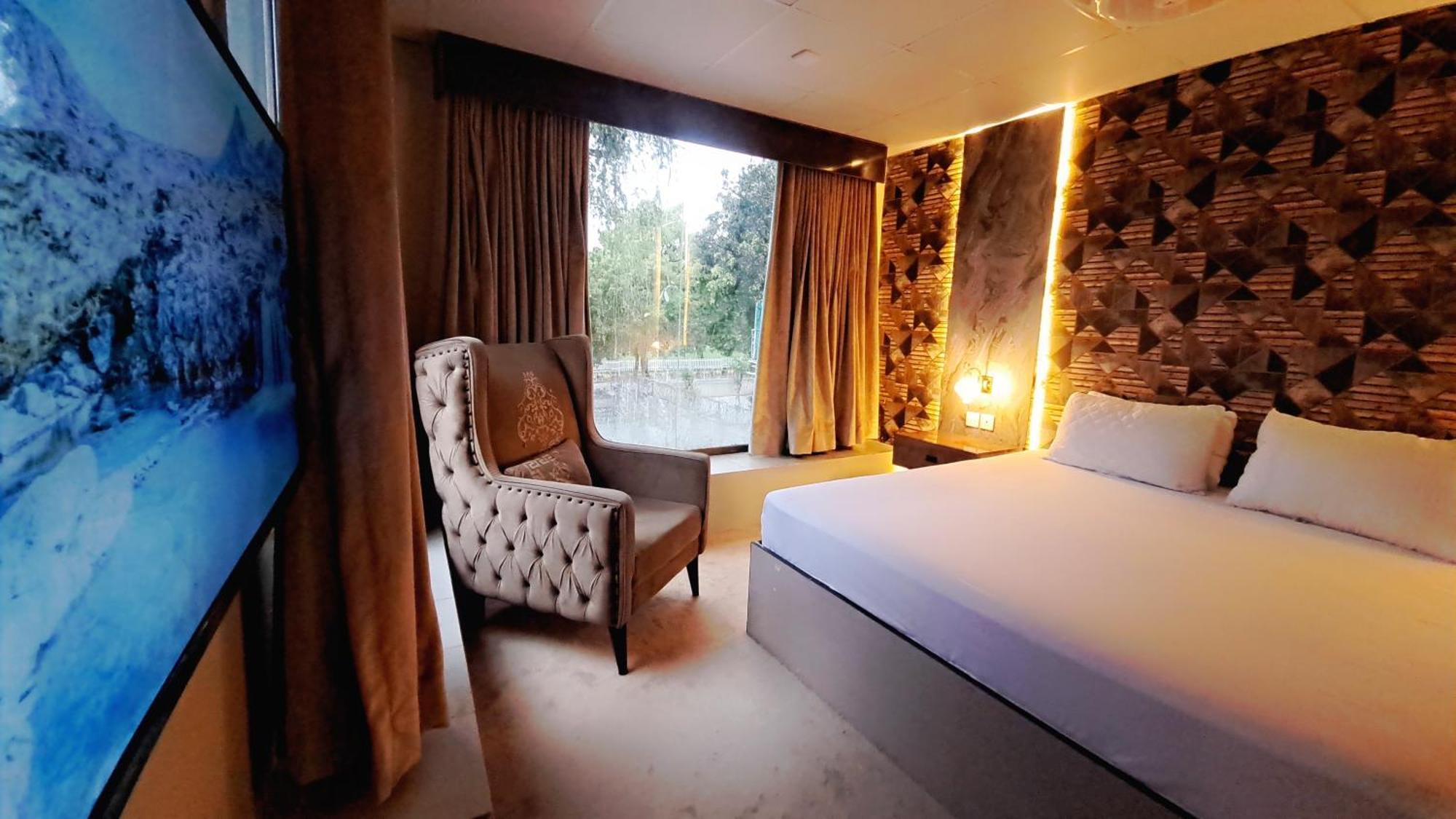 Laca Sa Lodge Opp Canturus Mall 伊斯兰堡 外观 照片