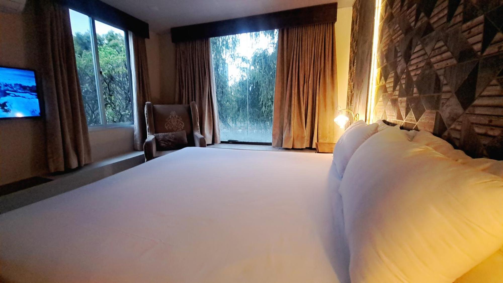 Laca Sa Lodge Opp Canturus Mall 伊斯兰堡 外观 照片